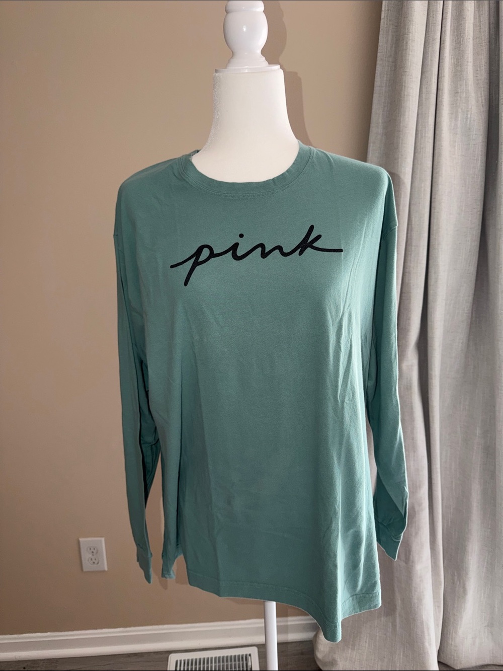 PINK Victoria's Secret Seafoam Green Long Sleeve Tee with Black Logo